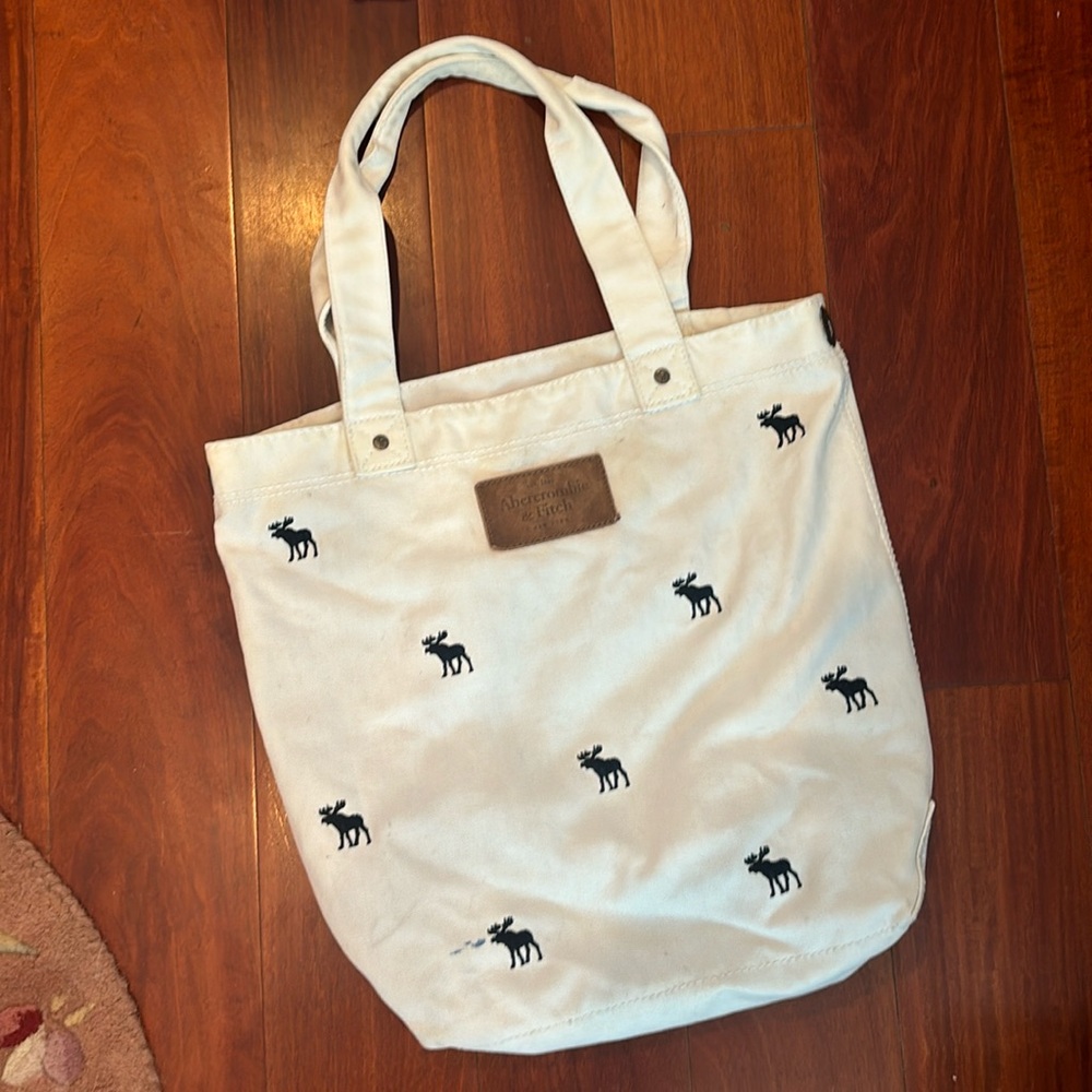 Abercrombie and Fitch Tote bag